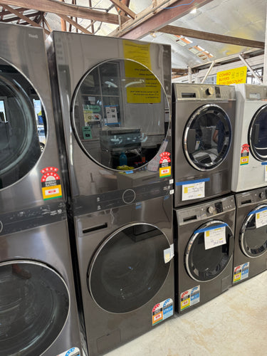 Transportation damaged LG 17kg WashTower™ All-In-One Stacked Washer Dryer in Black Steel WWT-1710B - Second Hand Appliances Geebung